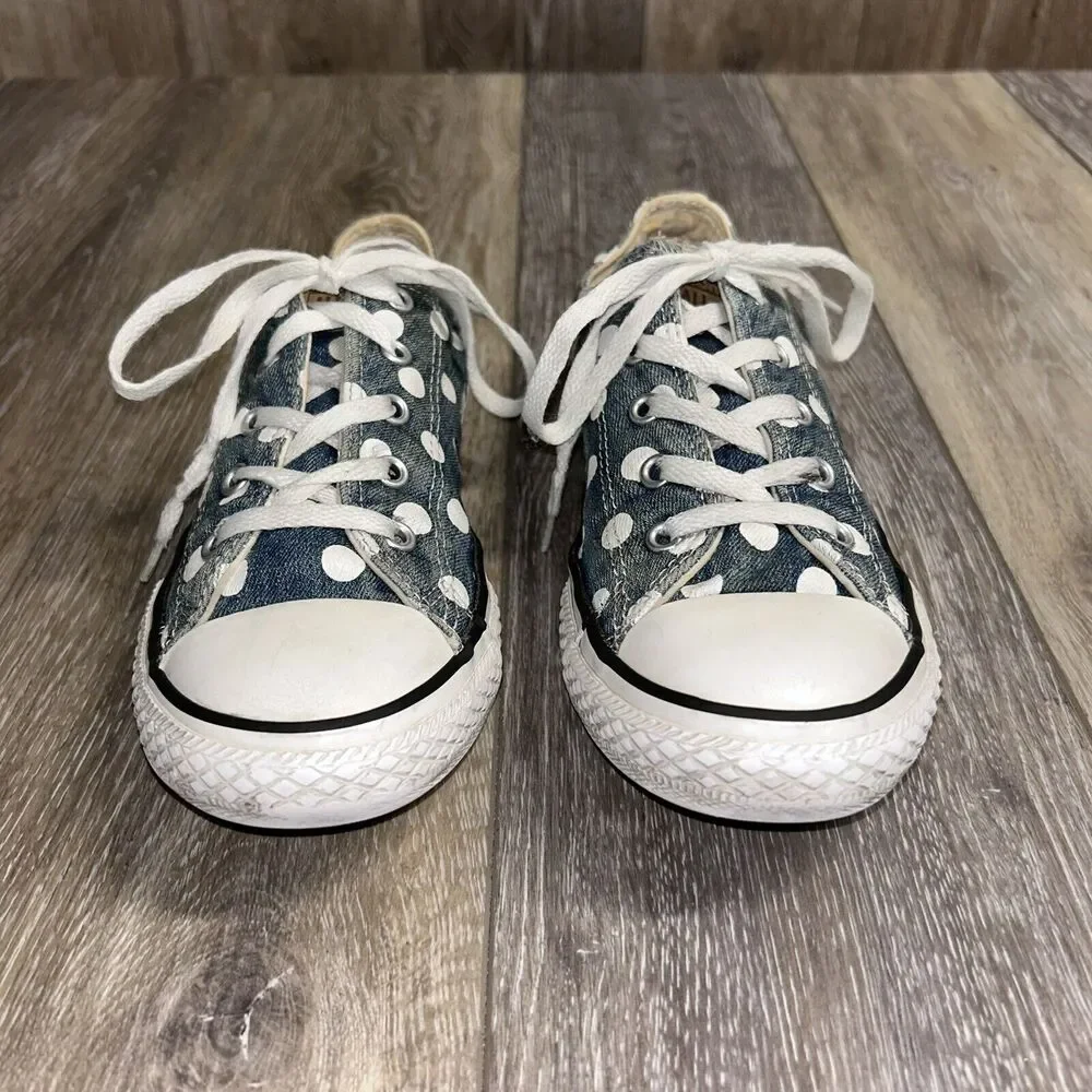 Converse previously owned